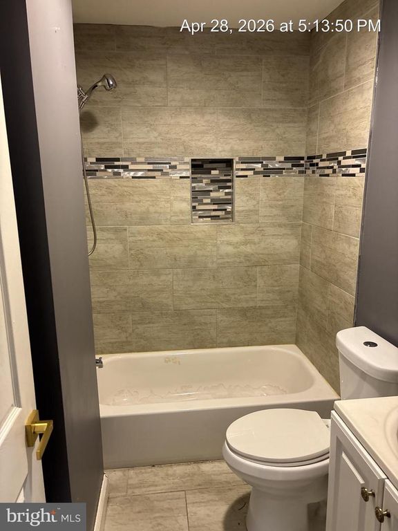 Image 2 of property listing at 2440 DRUID PARK DR, Baltimore, MD 21215