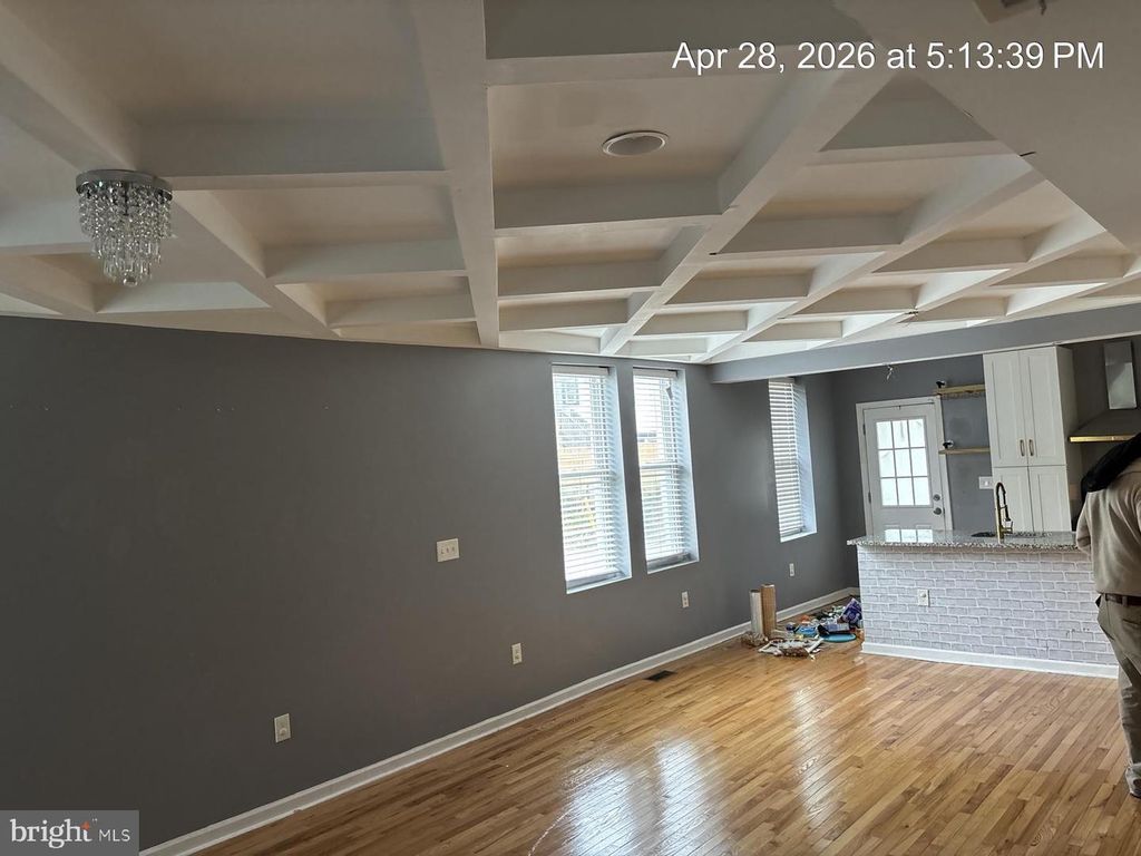 Image 3 of property listing at 2440 DRUID PARK DR, Baltimore, MD 21215