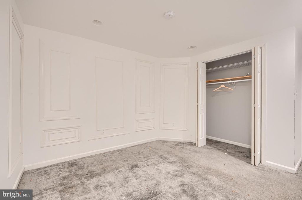 Image 36 of property listing at 2440 DRUID PARK DR, Baltimore, MD 21215