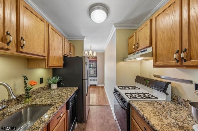 241 E Main St 2B, Bergenfield Boro, NJ 07621