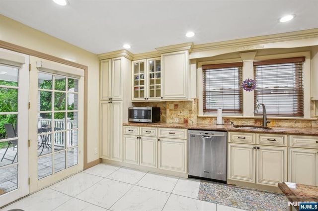 24 Willet Street, Bloomfield, NJ 07003