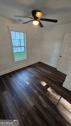 1204 New Doris Street, Dalton, GA 30721