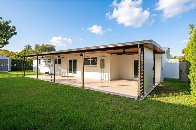 8123 SW 95th Ct, Miami, FL 33173