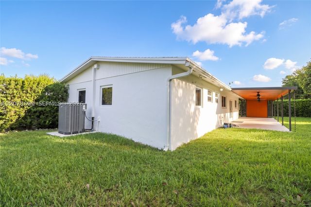 8123 SW 95th Ct, Miami, FL 33173