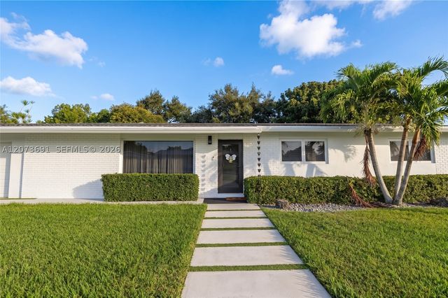8123 SW 95th Ct, Miami, FL 33173