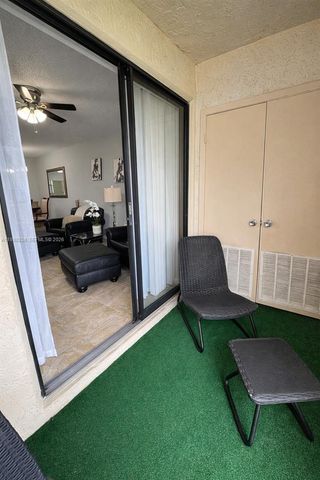 7269 Golf Colony Ct 202, Lake Worth, FL 33467