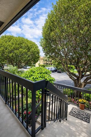 7269 Golf Colony Ct 202, Lake Worth, FL 33467