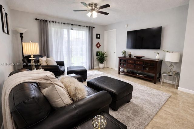 7269 Golf Colony Ct 202, Lake Worth, FL 33467