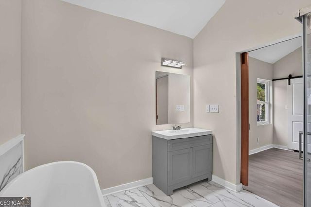 882 Tanner Dr, Scottdale, GA 30079
