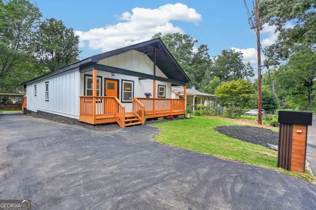 882 Tanner Dr, Scottdale, GA 30079