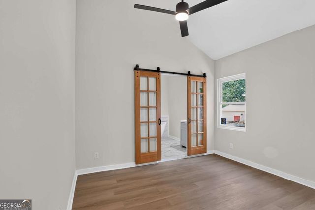 882 Tanner Dr, Scottdale, GA 30079