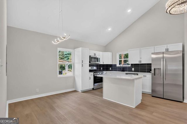 882 Tanner Dr, Scottdale, GA 30079