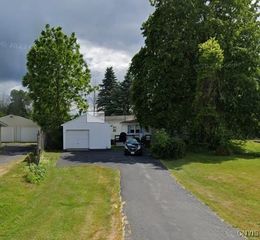 7130 Lakeshore Road, Cicero, NY 13039