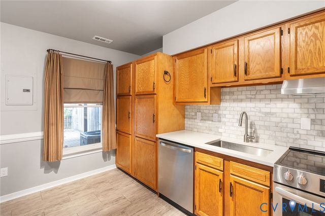 126 Arlington Sq, Ashland, VA 23005