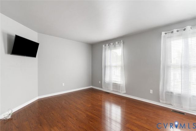 126 Arlington Sq, Ashland, VA 23005