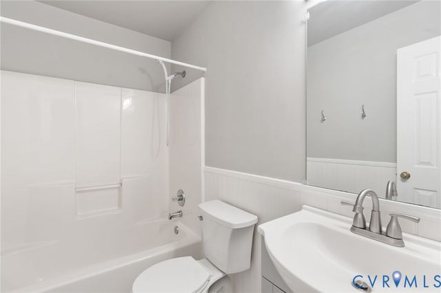 126 Arlington Sq, Ashland, VA 23005