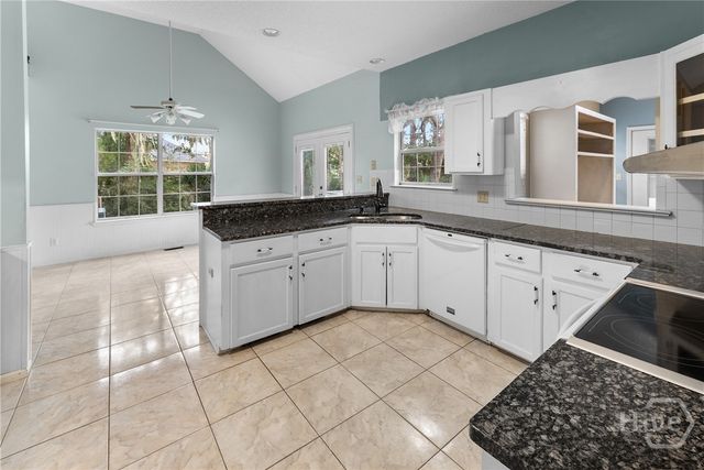 115 Magnolia Marsh Drive, Richmond Hill, GA 31324