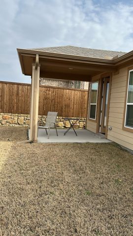 945 Brock Drive, Aubrey, TX 76227