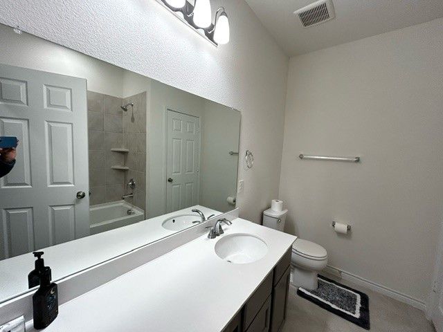945 Brock Drive, Aubrey, TX 76227