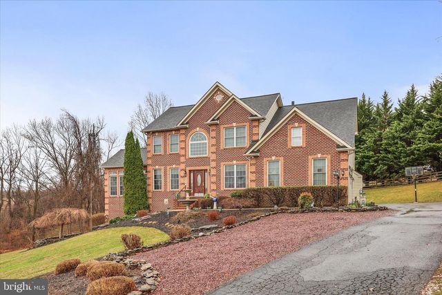 659 DOWNHILL DR, Westminster, MD 21157