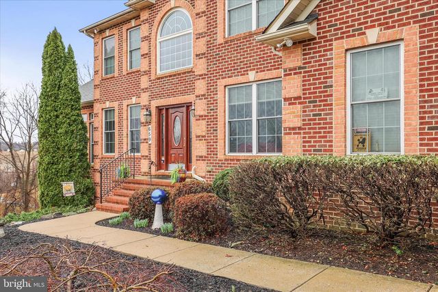 659 DOWNHILL DR, Westminster, MD 21157