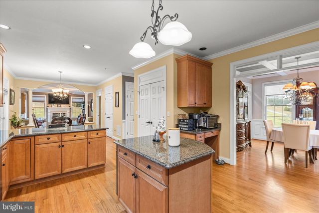 659 DOWNHILL DR, Westminster, MD 21157