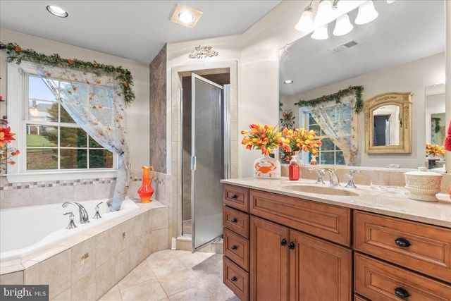 659 DOWNHILL DR, Westminster, MD 21157