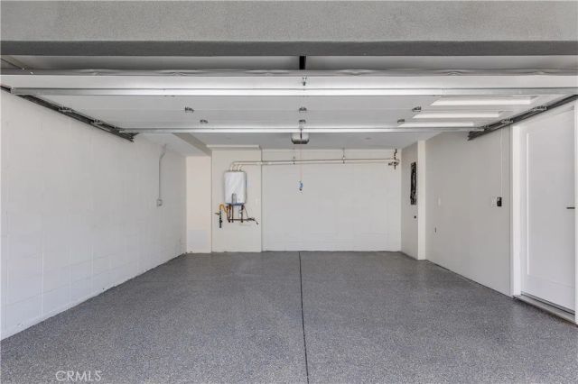 2824 Rowena Avenue A, Los Angeles, CA 90039