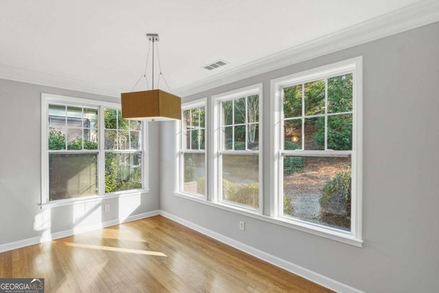 626 Laurel Crossing, Canton, GA 30114