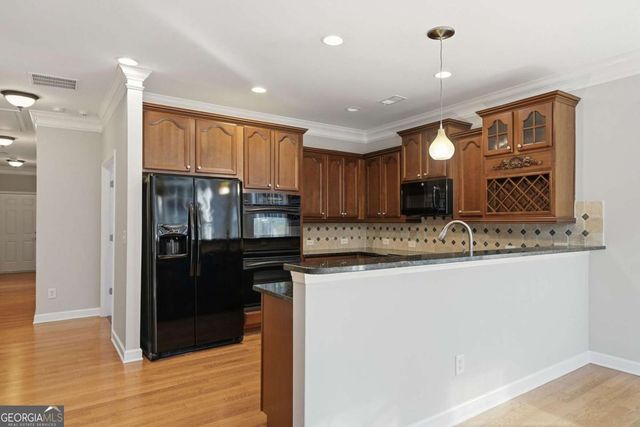 626 Laurel Crossing, Canton, GA 30114