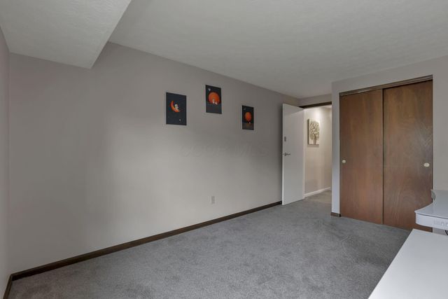 1681 Saint James Court, 25-81, Columbus, OH 43220