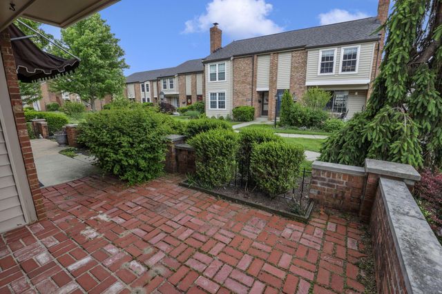 1681 Saint James Court, 25-81, Columbus, OH 43220