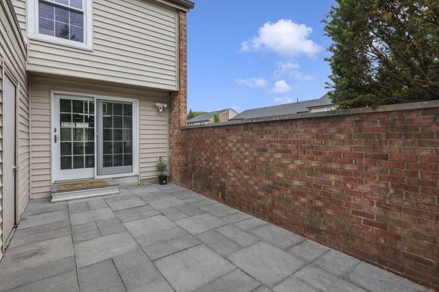 1681 Saint James Court, 25-81, Columbus, OH 43220