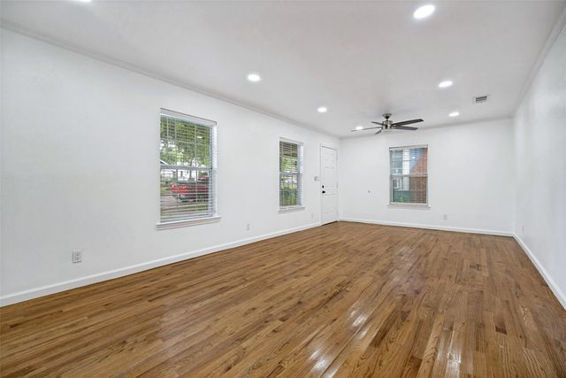 1823 Michigan Avenue, Dallas, TX 75216