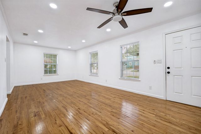 1823 Michigan Avenue, Dallas, TX 75216