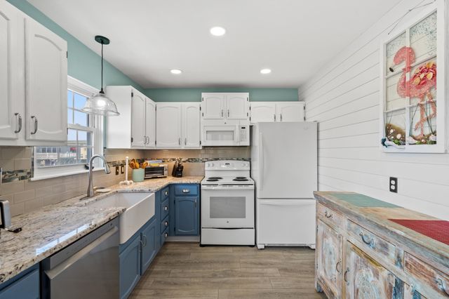 401 36th Ave. N, North Myrtle Beach, SC 29582