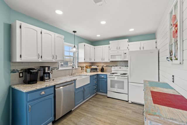 401 36th Ave. N, North Myrtle Beach, SC 29582