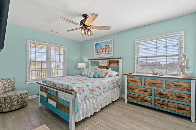 401 36th Ave. N, North Myrtle Beach, SC 29582