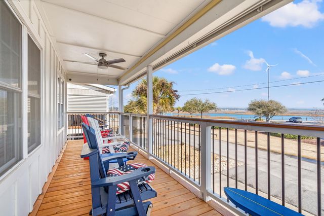 401 36th Ave. N, North Myrtle Beach, SC 29582