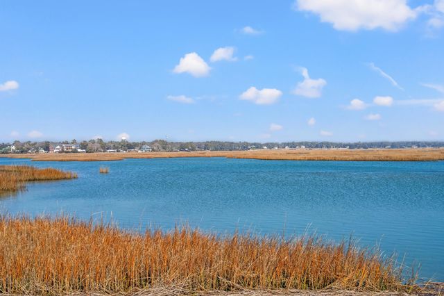 401 36th Ave. N, North Myrtle Beach, SC 29582