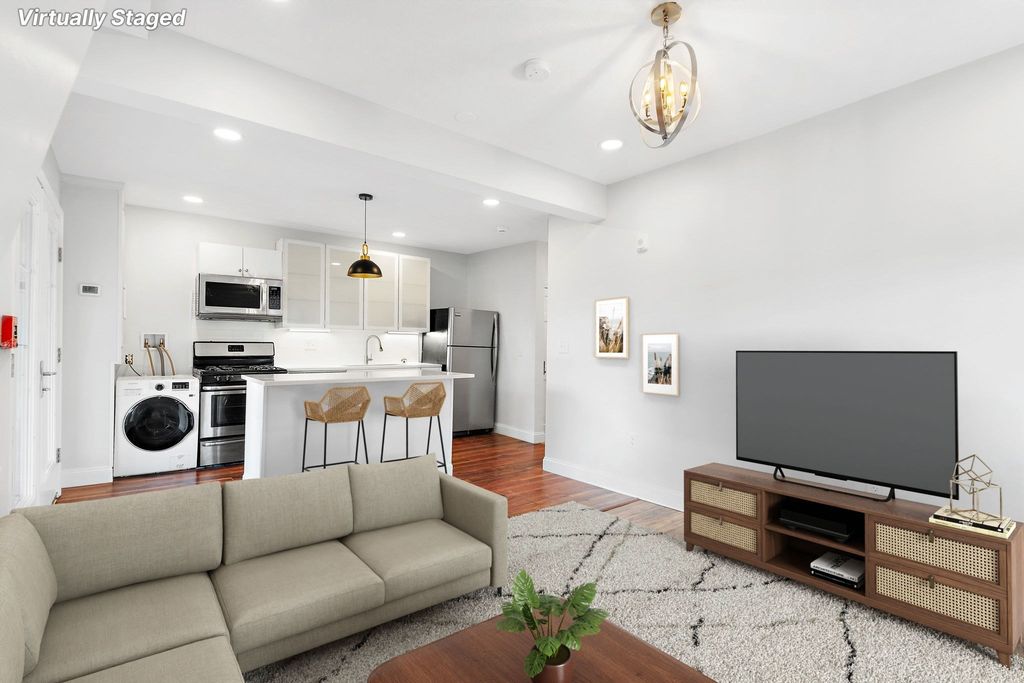 104 Thorndike St 3, Cambridge, MA 02141