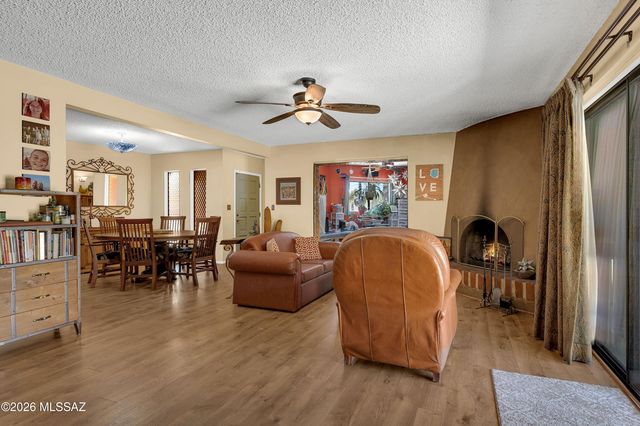 7411 E Calle Cabo, Tucson, AZ 85750