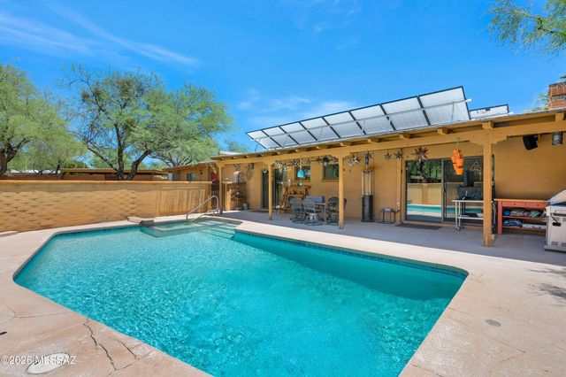 7411 E Calle Cabo, Tucson, AZ 85750