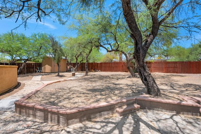 7411 E Calle Cabo, Tucson, AZ 85750