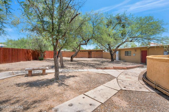 7411 E Calle Cabo, Tucson, AZ 85750