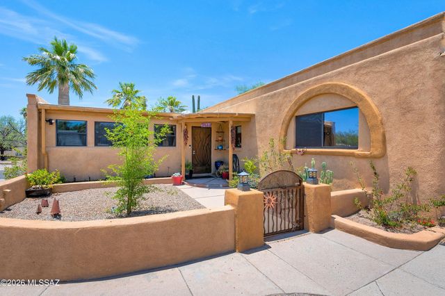 7411 E Calle Cabo, Tucson, AZ 85750