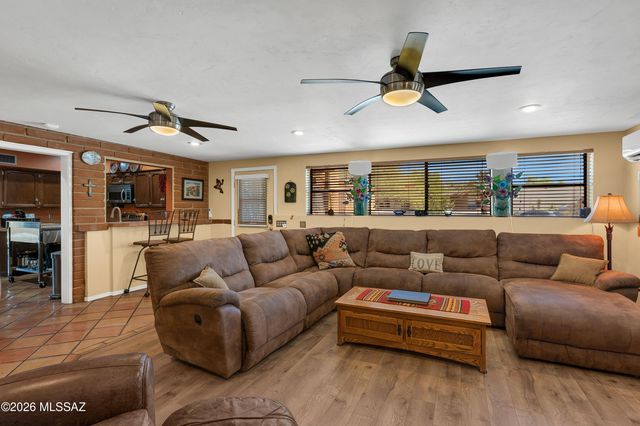 7411 E Calle Cabo, Tucson, AZ 85750
