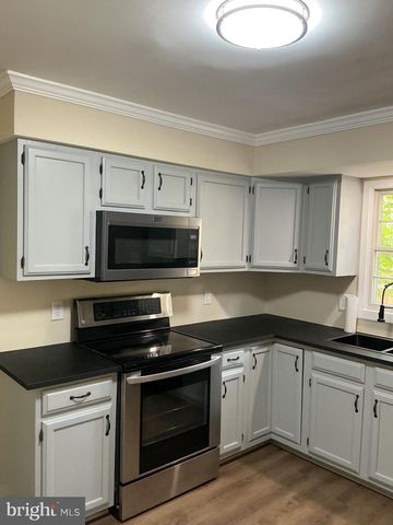 4306 CANDLESTICK CT, Dumfries, VA 22025