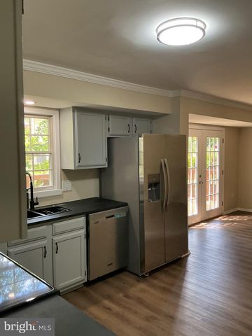 4306 CANDLESTICK CT, Dumfries, VA 22025