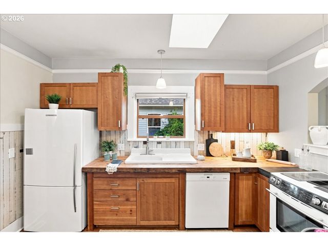 4843 Ne 31ST Ave, Portland, OR 97211